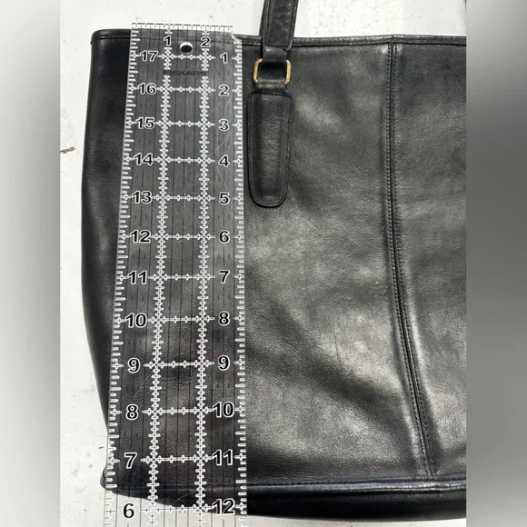 Coach Vintage Black Leather Tote Bag - Picture 8 of 8